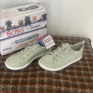 Skechers BOBS Women's Sneakers in Light Green wide fit